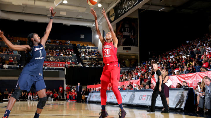 WASHINGTON, DC – AUGUST 31: LaToya Sanders #30 of the Washington Mystics shoots the ball against the Atlanta Dream during Game Three of the 2018 WNBA Semifinals on August 31, 2018 at Captial One Arena in Washington, DC. NOTE TO USER: User expressly acknowledges and agrees that, by downloading and or using this photograph, User is consenting to the terms and conditions of the Getty Images License Agreement. Mandatory Copyright Notice: Copyright 2018 NBAE (Photo by Ned Dishman/NBAE via Getty Images)