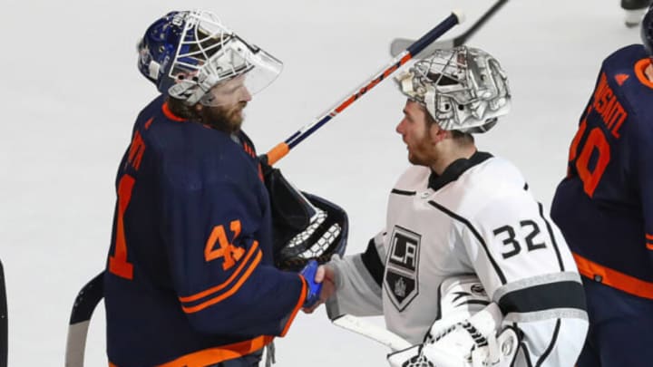 Edmonton Oilers goalies Mike Smith Shakes Hands With Quick