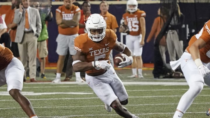 Bijan Robinson, Texas football Mandatory Credit: Scott Wachter-USA TODAY Sports