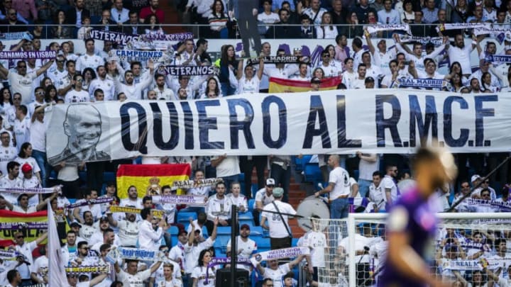 MADRID, SPAIN - MARCH 16: Supporters of Real Madrid, coach Zinedine Zidane of Real Madrid during the La Liga Santander match between Real Madrid v Celta de Vigo at the Santiago Bernabeu on March 16, 2019 in Madrid Spain (Photo by David S. Bustamante/Soccrates/Getty Images)