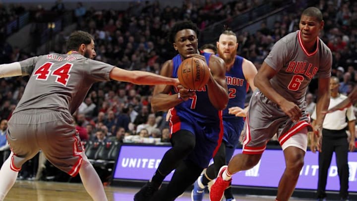 Dec 19, 2016; Chicago, IL, USA; Detroit Pistons forward Stanley Johnson (7) drives to the basket while Chicago Bulls forward Nikola Mirotic (44) defends during the second half of the game at United Center. Mandatory Credit: Caylor Arnold-USA TODAY Sports