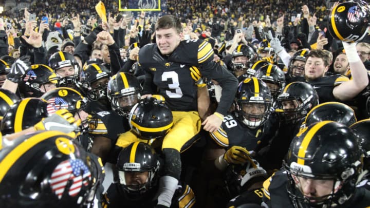 IOWA CITY, IOWA- NOVEMBER 12: Kicker Keith Duncan