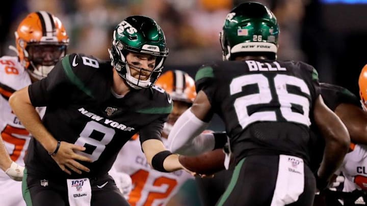 Luke Falk, Le'Veon Bell, New York Jets. (Photo by Elsa/Getty Images)