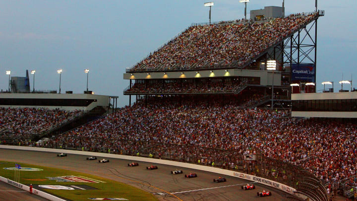 RICHMOND, VA – JUNE 28: Cars race during the IRL IndyCar Series Suntrust Indy Challenge at the Richmond International Raceway June 28, 2007 in Richmond, Virginia. (Photo by Darrell Ingham/Getty Images)