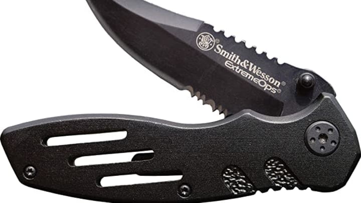 Smith & Wesson Extreme Ops SWA24S 7.1in S.S. Folding Knife – Amazon.com