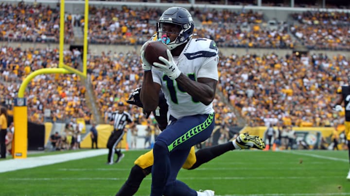 PITTSBURGH, PA - SEPTEMBER 15: D.K. Metcalf #14 of the Seattle Seahawks catches a 28-yard touchdown pass in the fourth quarter against the Pittsburgh Steelers on September 15, 2019 at Heinz Field in Pittsburgh, Pennsylvania. (Photo by Justin K. Aller/Getty Images)