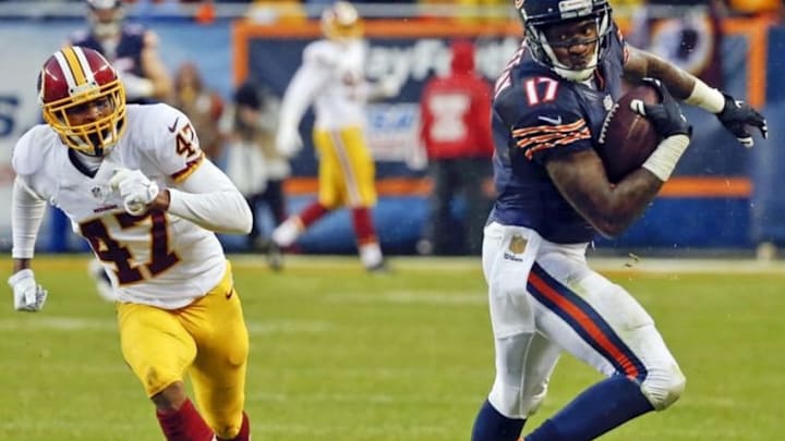 Dec 13, 2015; Chicago, IL, USA; Chicago Bears wide receiver Alshon Jeffery (17) catches a pass against Washington Redskins cornerback Quinton Dunbar (47) during the second half at Soldier Field. The Washington Redskins won 24-21.Mandatory Credit: Kamil Krzaczynski-USA TODAY Sports