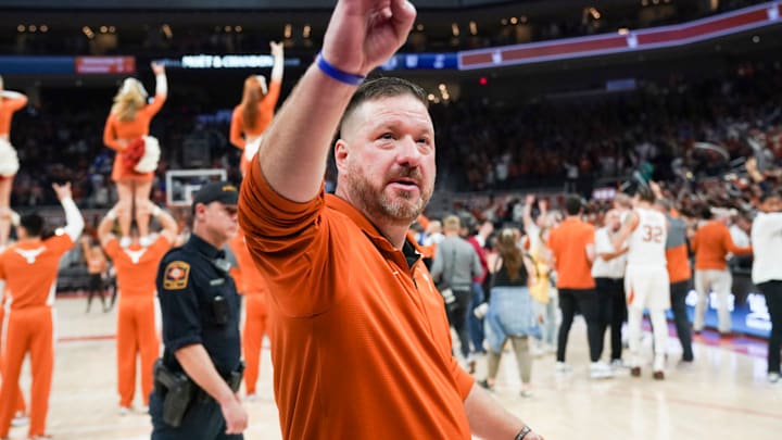 NCAA Basketball Chris Beard of the Texas Longhorns (Photo by Porter Binks/Getty Images)