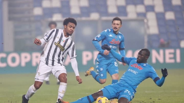 TURIN, ITALY - JANUARY 20: Weston McKennie of Juventus, Kalidou Koulibaly of Napoli during the Italian Super Cup match between Juventus v Napoli at the Allianz Stadium on January 20, 2021 in Turin Italy (Photo by Ciro de Luca/Soccrates Images/Getty Images)