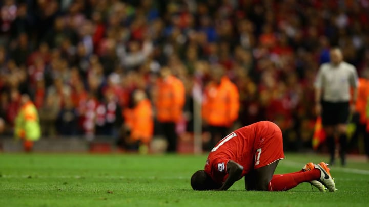 LIVERPOOL, ENGLAND – APRIL 20: Mamadou Sakho of Liverpool celebrates scoring his sides second goal during the Barclays Premier League match between Liverpool and Everton at Anfield, April 20, 2016, Liverpool, England (Photo by Clive Brunskill/Getty Images)