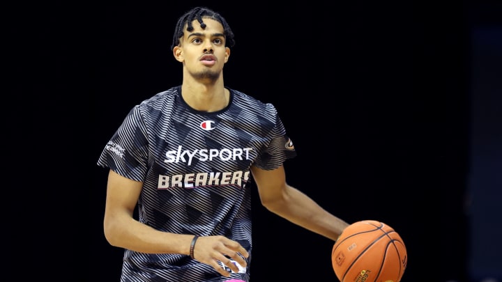 AUCKLAND, NEW ZEALAND – OCTOBER 20: Rayan Rupert of the NZ Breakers warms up during the round 4 NBL match between the New Zealand Breakers and South East Melbourne Phoenix at The Trusts Arena, on October 20, 2022, in Auckland, New Zealand. (Photo by Phil Walter/Getty Images)