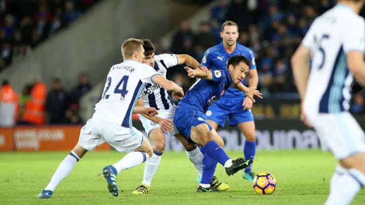 LEICESTER, ENGLAND - NOVEMBER 06 : Shinji Okazaki of Leicester City in action with Darren Fletcher of West Bromwich Albion during the Barclays Premier League match between Leicester City and West Bromwich Albion at the King Power Stadium on November 06 , 2016 in Leicester, United Kingdom. (Photo by Plumb Images/Leicester City FC via Getty Images)