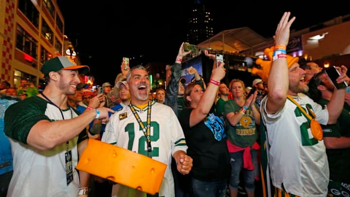 NASHVILLE, TENNESSEE - APRIL 25: Fans of the Green Bay Packers cheer during day 1 of the 2019 NFL Draft on April 25, 2019 in Nashville, Tennessee. (Photo by Frederick Breedon/Getty Images)