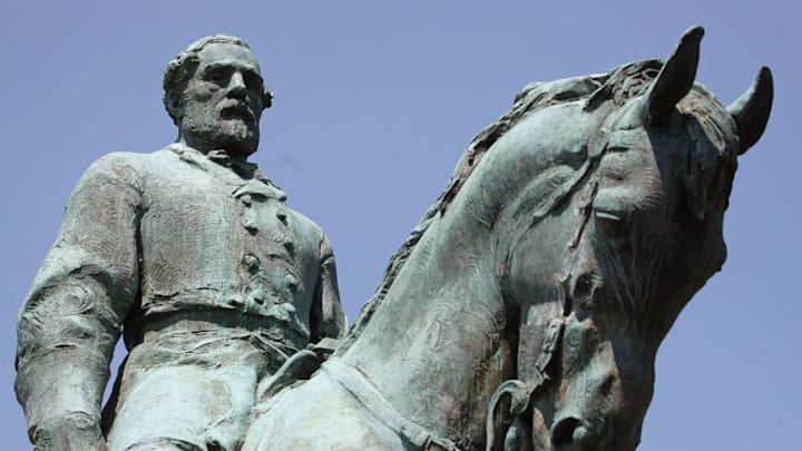 CHARLOTTESVILLE, VA - AUGUST 22: The statue of Confederate Gen. Robert E. Lee stands in the center of the renamed Emancipation Park on August 22, 2017 in Charlottesville, Virginia. A decision to remove the statue caused a violent protest by white nationalists, neo-Nazis, the Ku Klux Klan and members of the 'alt-right'. (Photo by Mark Wilson/Getty Images)