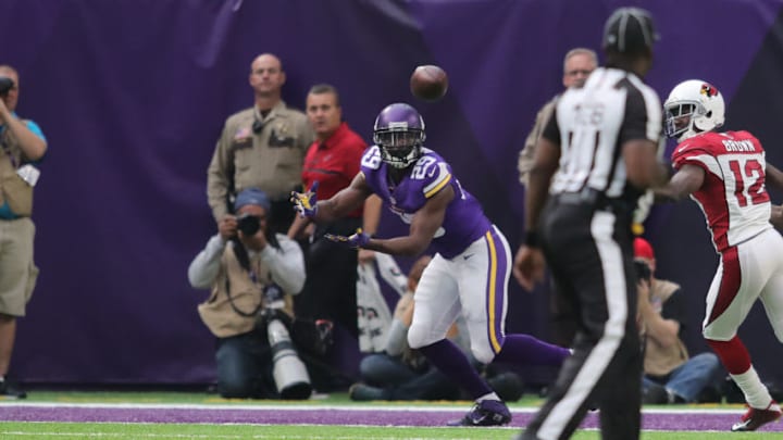 MINNEAPOLIS, MN - NOVEMBER 20: Xavier Rhodes #29 of the Minnesota Vikings intercepts a pass by Carson Palmer #3 of the Arizona Cardinals and returns it for a touchdown in the second quarter of the game on November 20, 2016 at US Bank Stadium in Minneapolis, Minnesota. (Photo by Adam Bettcher/Getty Images)