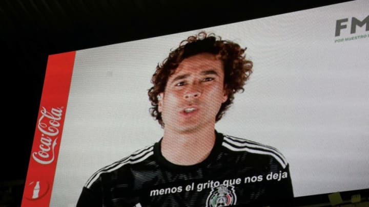 Team Mexico goalie Guillermo Ochoa took part in video pleading with fans of El Tri to eliminate the homophobic chant that could cost Mexico a spot in the World Cup. (Photo by ALFREDO ESTRELLA / AFP) (Photo by ALFREDO ESTRELLA/AFP via Getty Images)