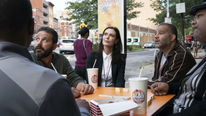NEW AMSTERDAM -- "Seed Money" Episode 404 -- Pictured: (l-r) Sandor Juan as Mikey, Michelle Forbes as Dr. Veronica Fuentes, Danny Garcia as Domino, Tuffy Questell as Sammo -- (Photo by: Virginia Sherwood/NBC)