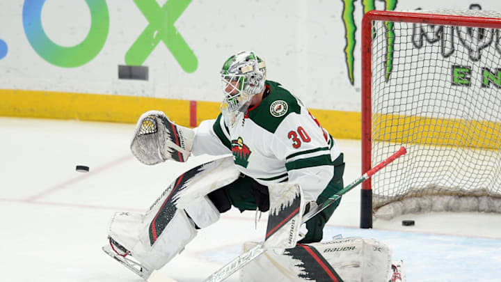 Minnesota Wild goaltender Dereck Baribeau warms up before the game Anaheim Ducks at Honda Center. ( Orlando Ramirez-USA TODAY Sports)