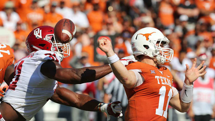 DALLAS, TX - OCTOBER 14: Ogbonnia Okoronkwo