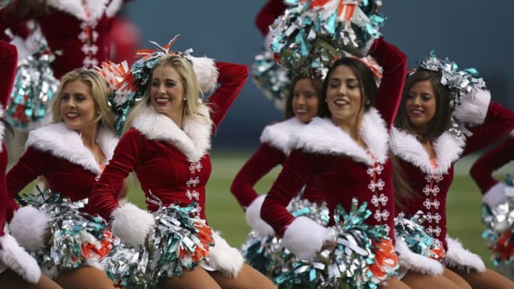 12 Gifts of 'Fins-mas' for Miami Dolphins fans on Christmas Eve