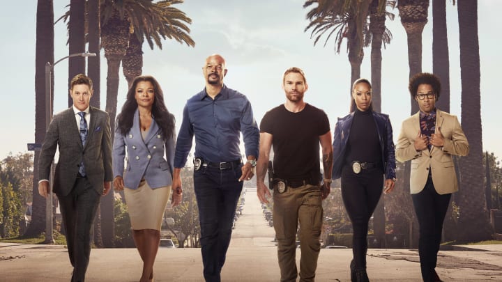 LETHAL WEAPON: L-R: Kevin Rahm, Keesha Sharp, Damon Wayans, Seann William Scott, Michelle Mitchenor and Johnathan Fernandez. Season three of LETHAL WEAPON premiers Tuesday, Sept. 25 (9:00-10:00 PM ET/PT) on FOX. ©2018 Fox Broadcasting Co. CR: Peter Yang/FOX