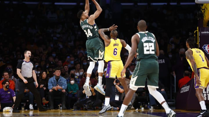 Milwaukee Bucks: Giannis Antetokounmpo, Khris Middleton, Los Angeles Lakers: LeBron James, Trevor Ariza