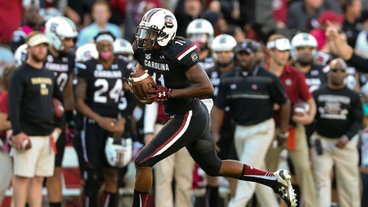 Oct 17, 2015; Columbia, SC, USA; South Carolina Gamecocks wide receiver Pharoh Cooper (11) makes a catch during the second half against the Vanderbilt Commodores at Williams-Brice Stadium. Mandatory Credit: Jim Dedmon-USA TODAY Sports