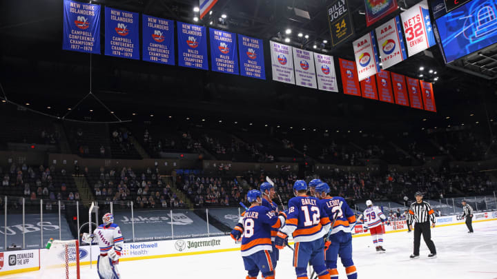 Anthony Beauvillier #18 and the New York Islanders celebrate his goal at 1:02 of the second period against Alexandar Georgiev #40 of the New York Rangers(Photo by Bruce Bennett/Getty Images)