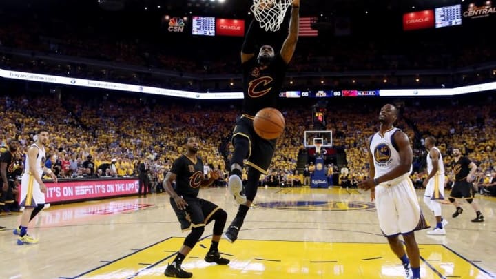 Jun 13, 2016; Oakland, CA, USA; Golden State Warriors guard Shaun Livingston (34) dunks the ball against Cleveland Cavaliers forward Richard Jefferson (24) in game five of the NBA Finals at Oracle Arena. Mandatory Credit: Marcio Jose Sanchez-Pool Photo via USA TODAY Sports