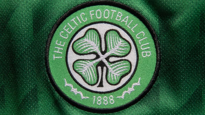 MANCHESTER, ENGLAND - FEBRUARY 06: The official Glasgow Celtic FC club badge on a home shirt on February 6, 2023 in Manchester, United Kingdom. (Photo by Visionhaus/Getty Images)