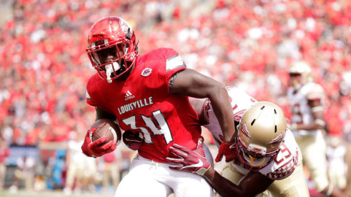 LOUISVILLE, KY - SEPTEMBER 17: Jeremy Smith #34 of the Louisville Cardinals runs for a touchdown against the Florida State Seminoles at Papa John's Cardinal Stadium on September 17, 2016 in Louisville, Kentucky. (Photo by Andy Lyons/Getty Images)