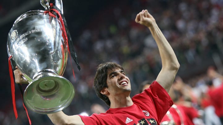 Kaká con la Orejona, la última del Milan