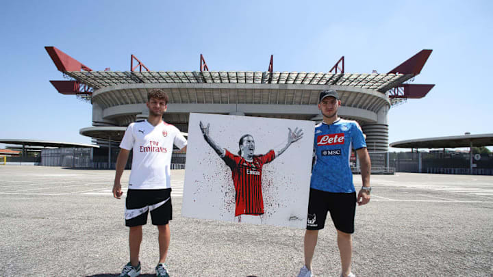 Supporter AC Milan dan Napoli