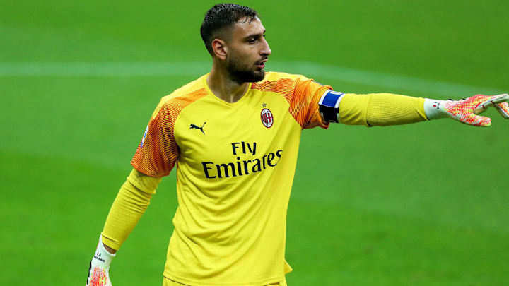 Donnarumma debutó en Milan en la temporada 2015/16