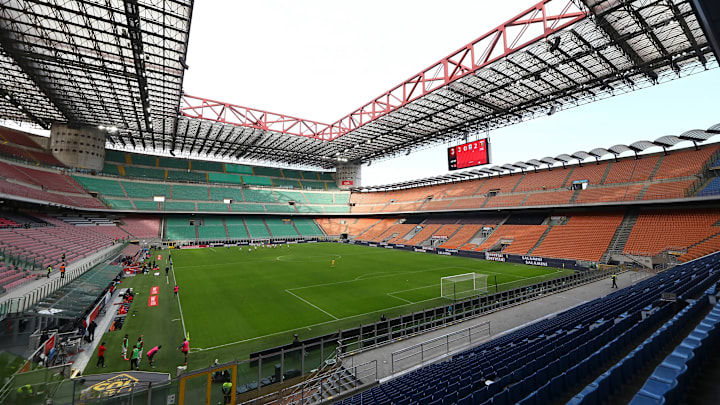AC Milan v Genoa CFC - Serie A