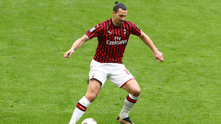 AC Milan v Genoa CFC - Serie A