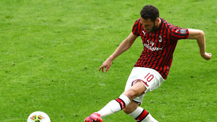 AC Milan v Genoa CFC - Serie A