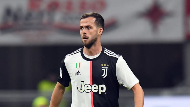 AC Milan v Juventus - Coppa Italia: Semi Final