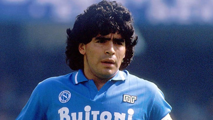 VIDÉO : Le mythique échauffement de Diego Maradona avec Naples
