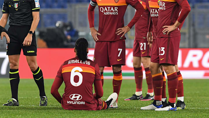Smalling a terra dopo l'infortunio Smalling a terra dopo l'infortunio