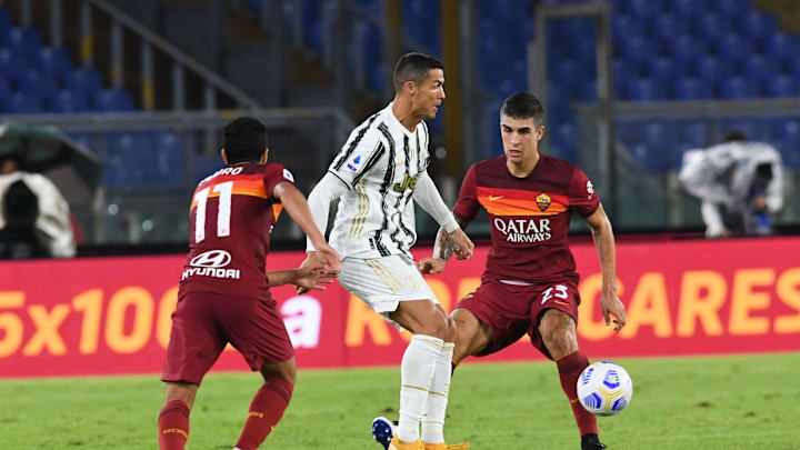 Cristiano Ronaldo mencetak dua gol saat Juve bermain imbang 2-2 dengan AS Roma
