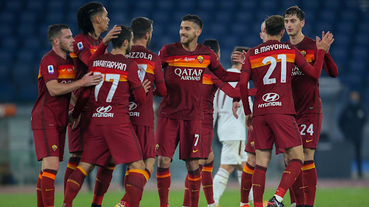 I giallorossi esultano al gol di Pellegrini