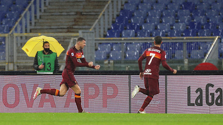 L'esultanza di Dzeko e Pellegrini