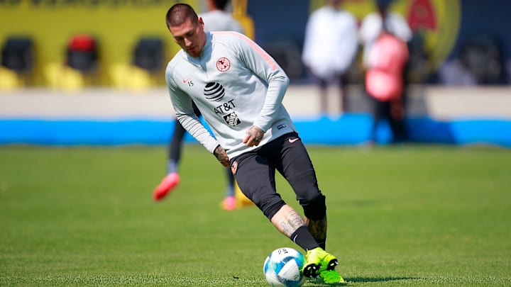 Nicolás Castillo reveló en redes sociales que está cerca de volver a jugar