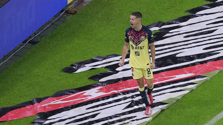 Alvaro Fidalgo celebrando su gol con América Alvaro Fidalgo celebrando su gol con América