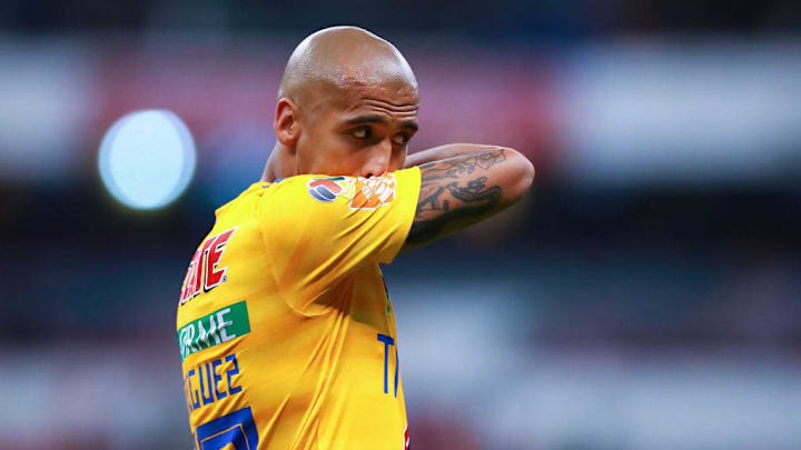 Luis Rodríguez en un partido de los Tigres UANL.