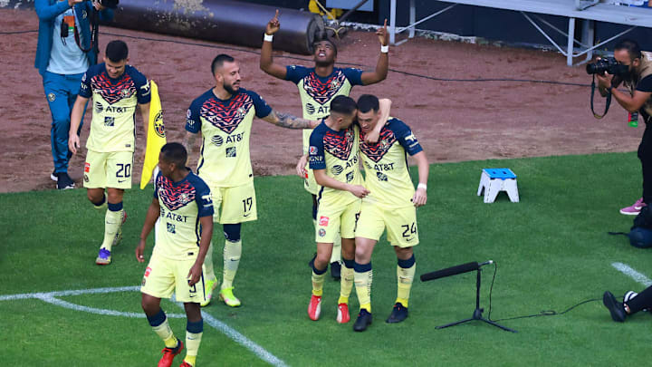 Renato Ibarra con el América