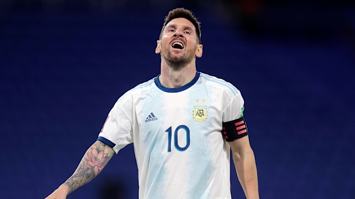 Messi lamentándose