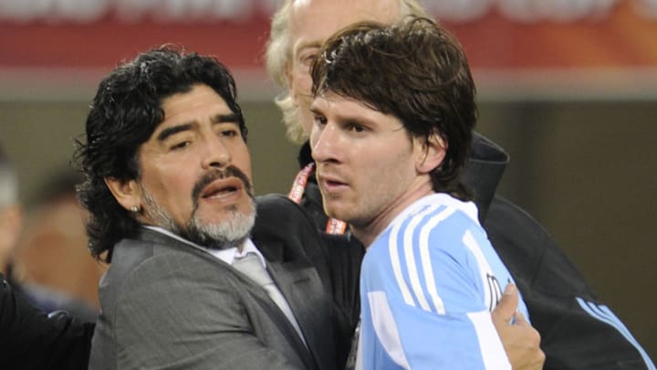 Diego Maradona y Lionel Messi, los dos mejores jugadores de la historia.