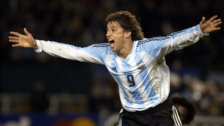 Argentine Hernan Crespo celebrates after